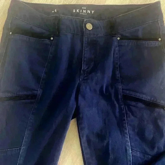 WHBM The Skinny Ankle Pant - Navy, Size 4 - Picture 3 of 11